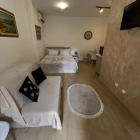 בודווה Casa Apartments, One-Bedroom Apartment מראה חיצוני תמונה