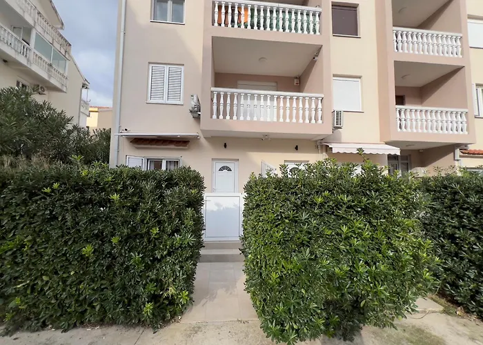 Casa Apartments, One-Bedroom Apartment