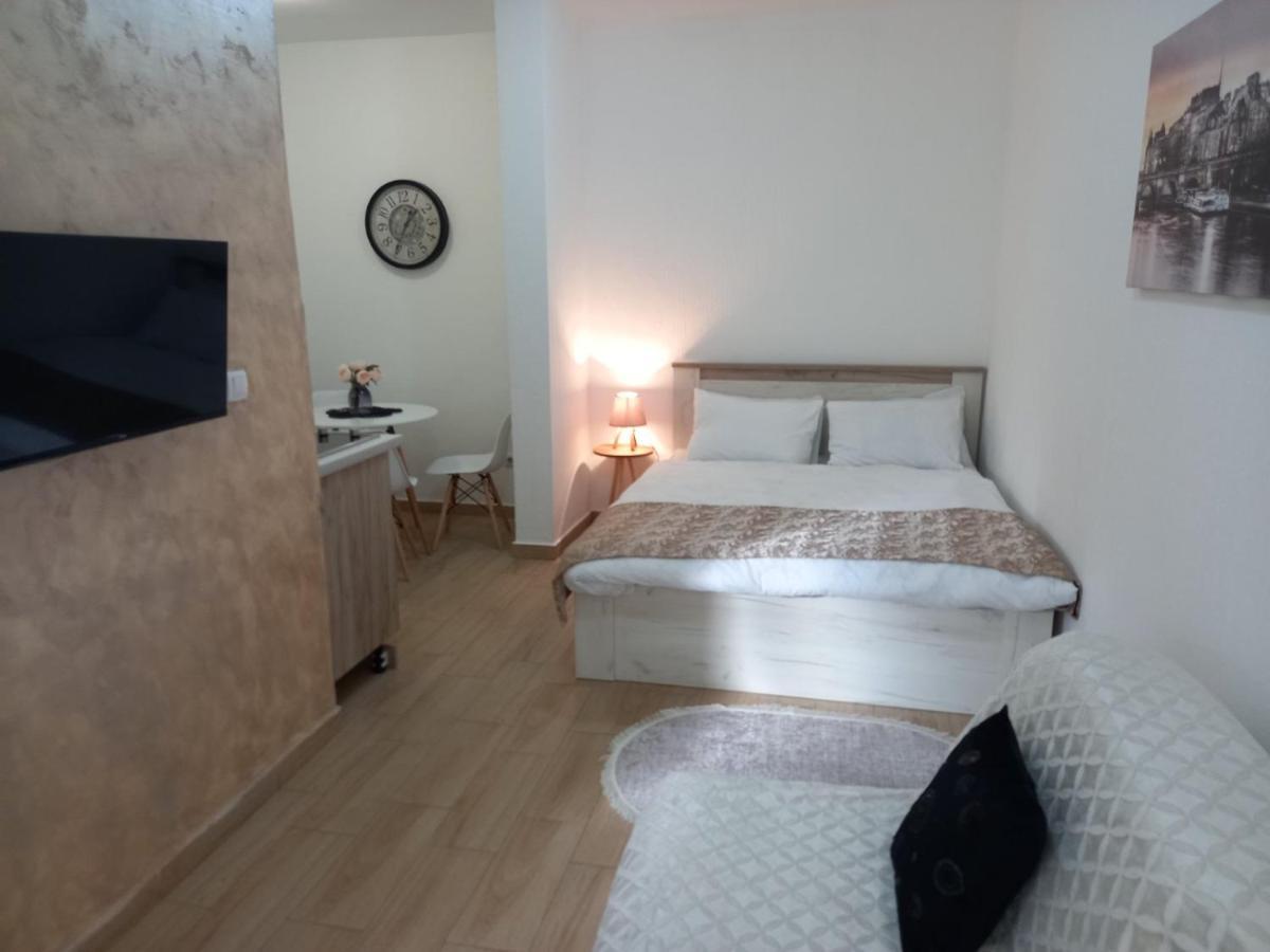 Casa Apartments, One-bedroom Апартаменти Будва