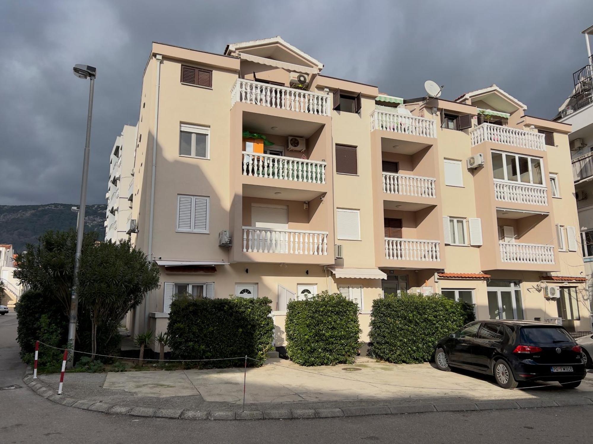 Casa Apartments, One-bedroom Будва